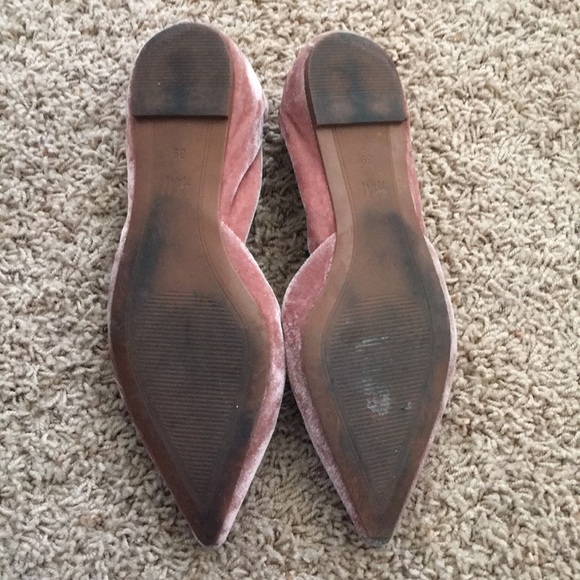 Pink velvet pointed toe flats - Picture 4 of 5